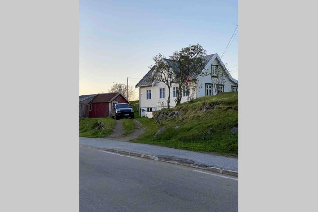 Nordlandshuset "Lottebakken", Ballstad In Lofoten Exterior foto